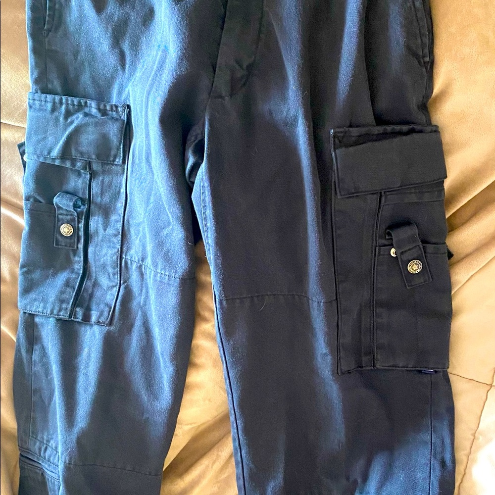 Tactical pants amazing pockets was required clothing for paramedics